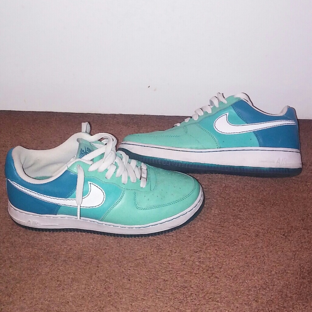 Cloverdale Park Courts Edition Air Force Ones